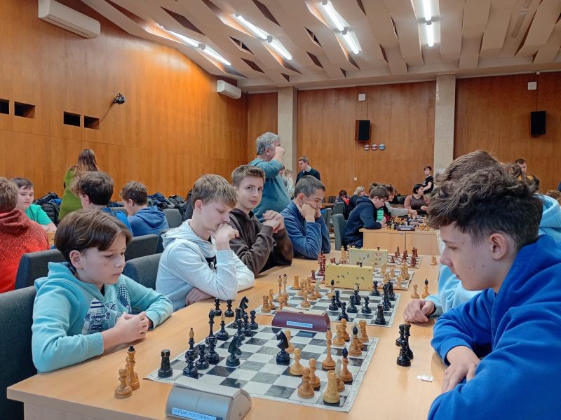 Výborný výkon našich šachistů na okresním finále