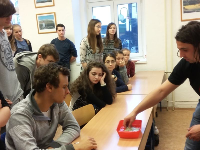 Hodina moderní chemie