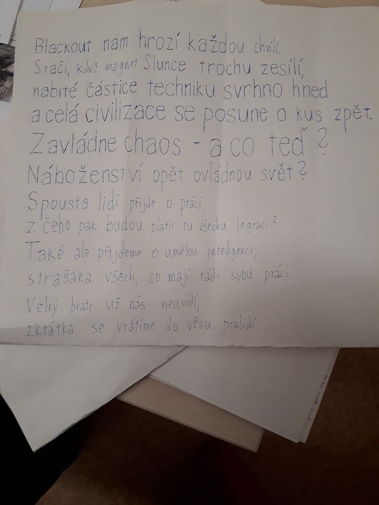 Nebát se…stoupnout si před lidi a říkat svou básničku (Den poezie 2018)