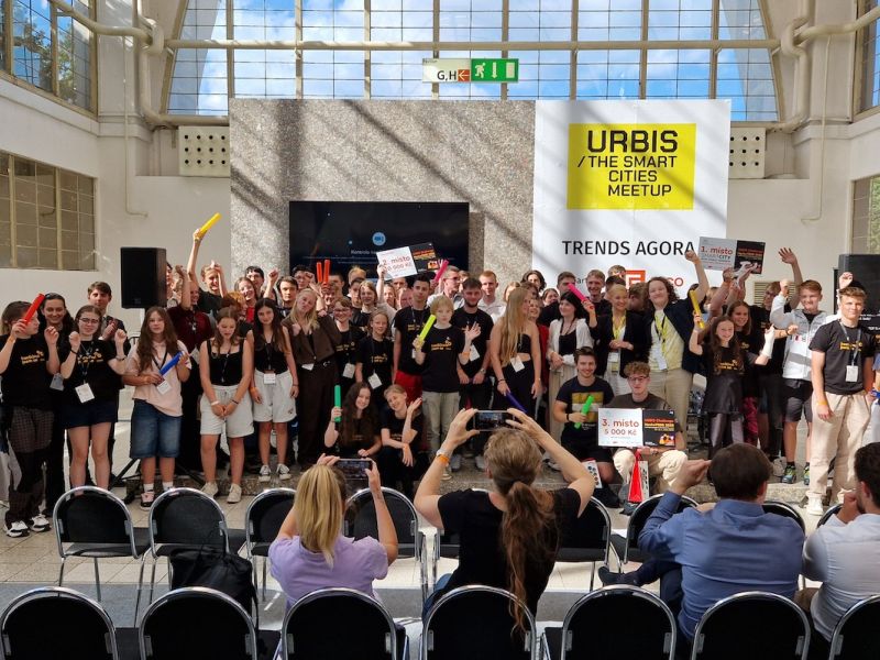 URBIS Challenge HackaTEEN