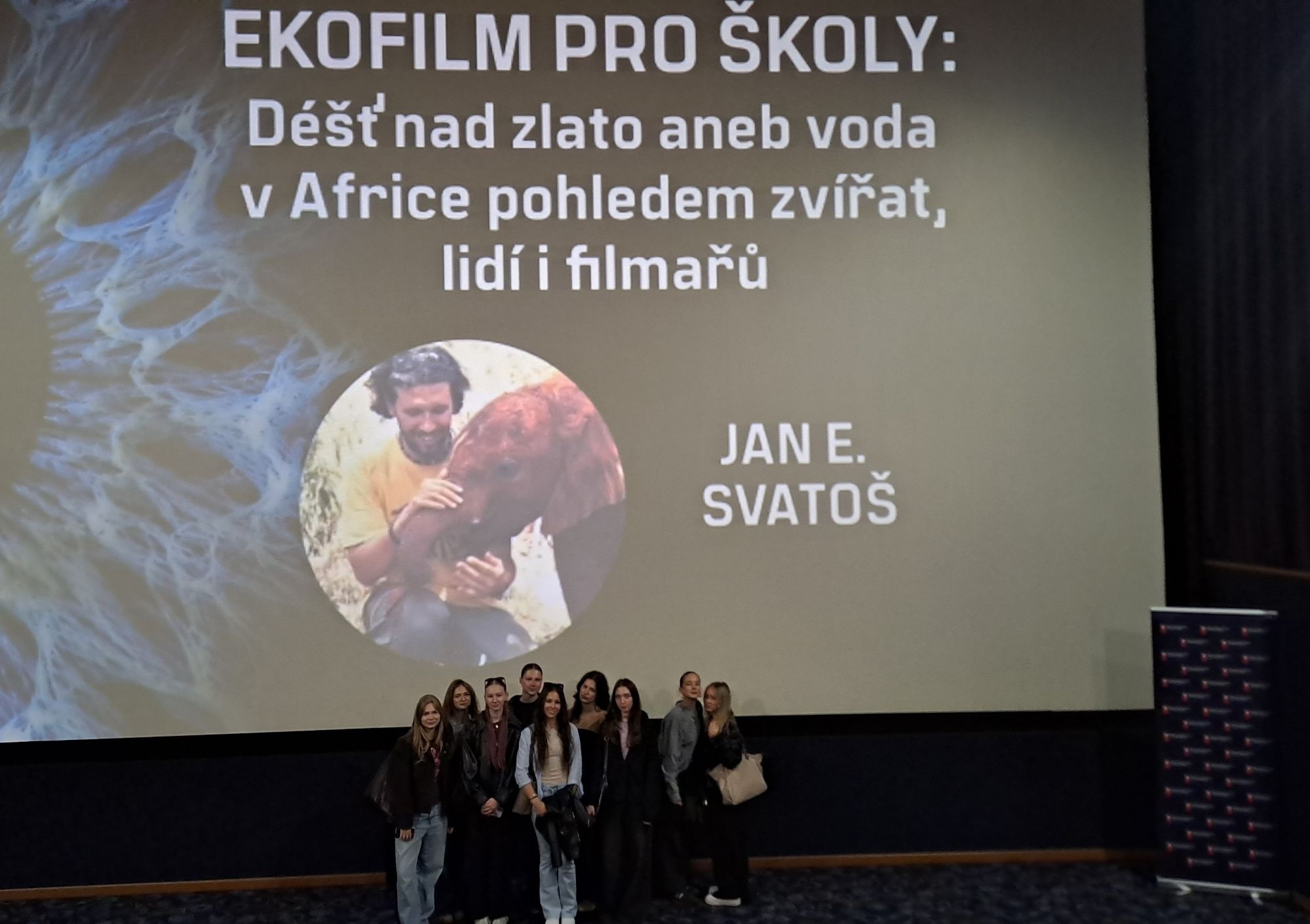 Déšť nad zlato: Afrika pohledem zvířat, lidí i filmařů
