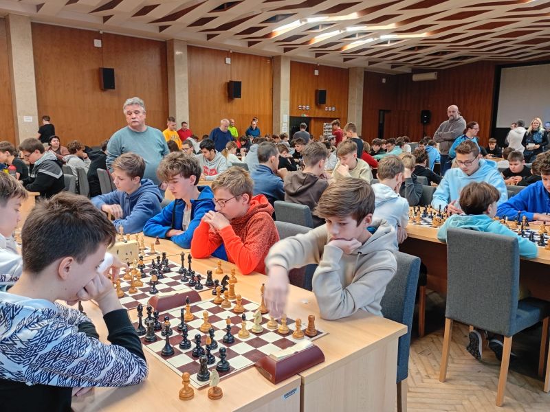 Výborný výkon našich šachistů na okresním finále