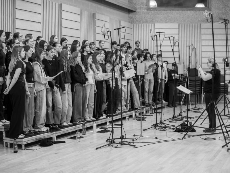 Sbor Polyfonia v nahrávacím studiu