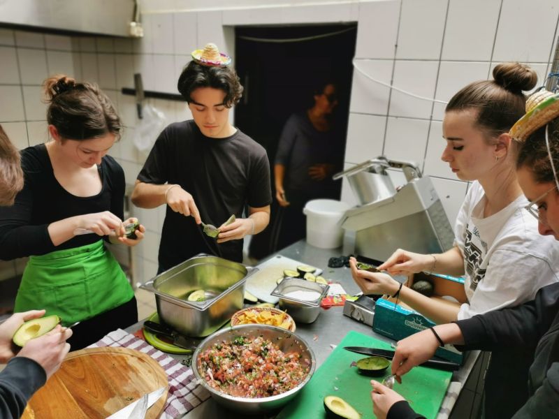 Studenti španělštiny zažili Guatemalu na vlastní chuť