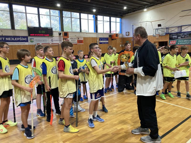 Naši nejmladší vítězí ve florbalu