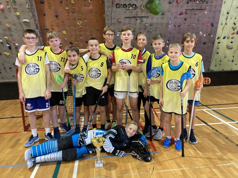 Naši nejmladší vítězí ve florbalu