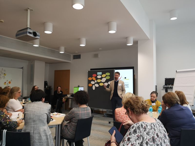 Mezinárodní setkání Pasch ve Varšavě - nové vize pro němčinu