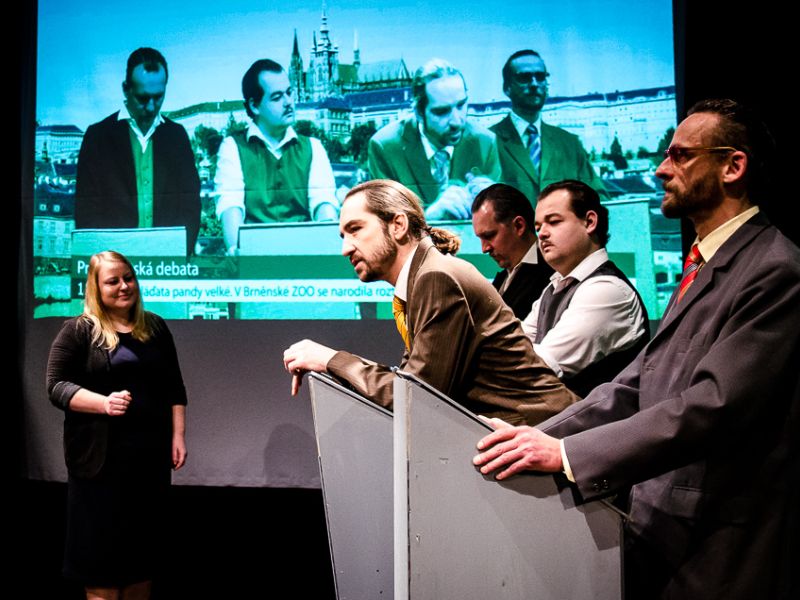 Strastiplná cesta třídy 3.A na divadelní představení