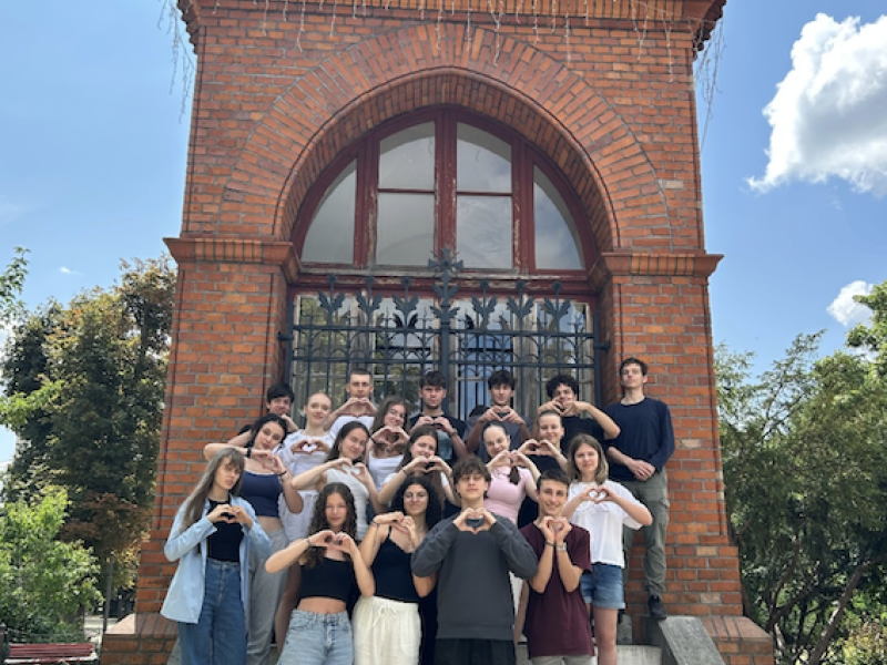 Francouzští studenti na měsíc u nás ve škole