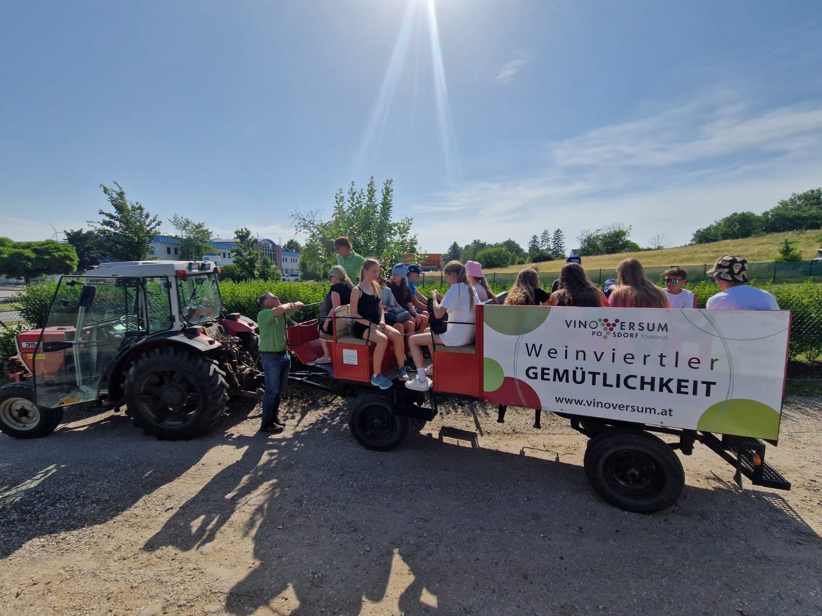 Tercie prozkoumává příhraničí