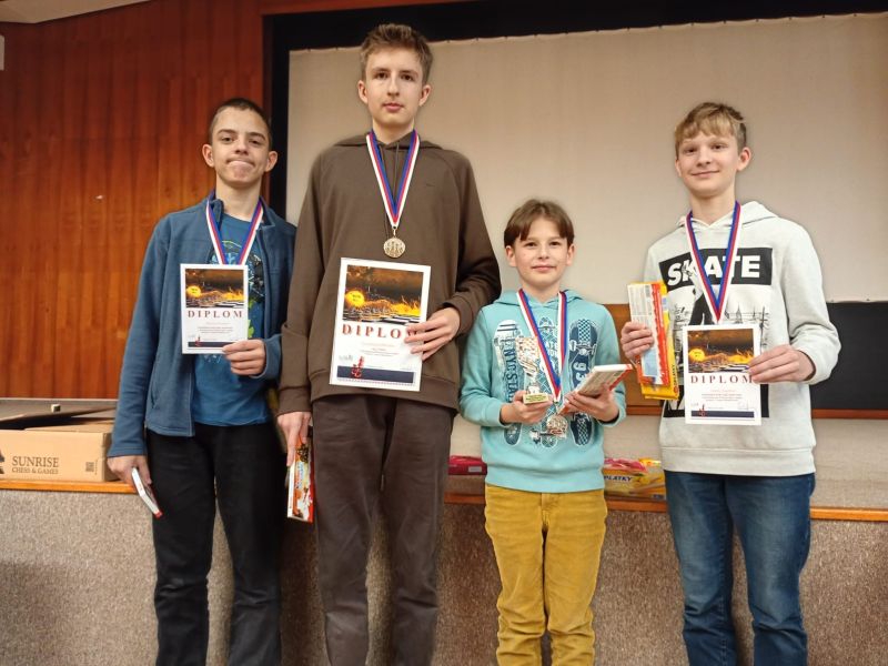 Výborný výkon našich šachistů na okresním finále