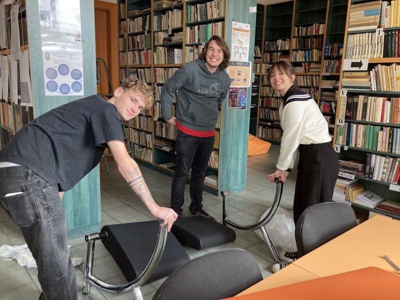 Ježíšek naděloval v knihovně