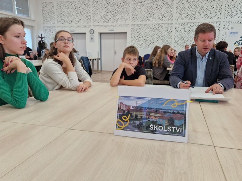 Zástupci Studentského sněmu debatovali na radnici