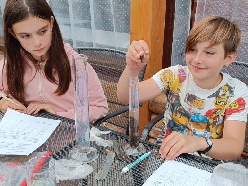 Terénní přírodovědné cvičení sekundy v Jedovnicích